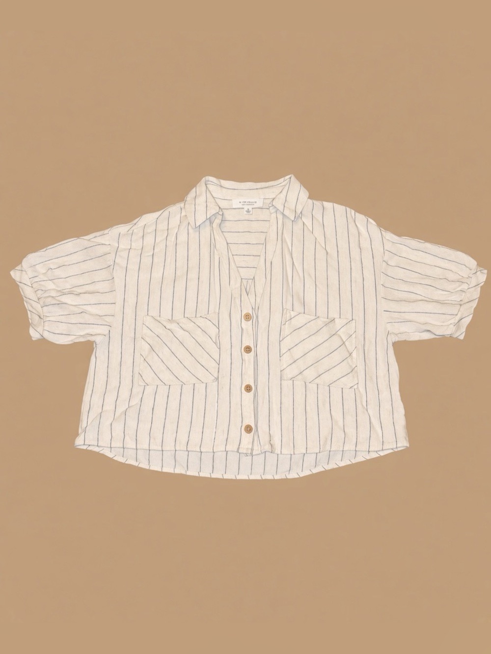 Kirious Los Angeles Cream Button-Front Striped Crop Shirt with Pinstripes Small